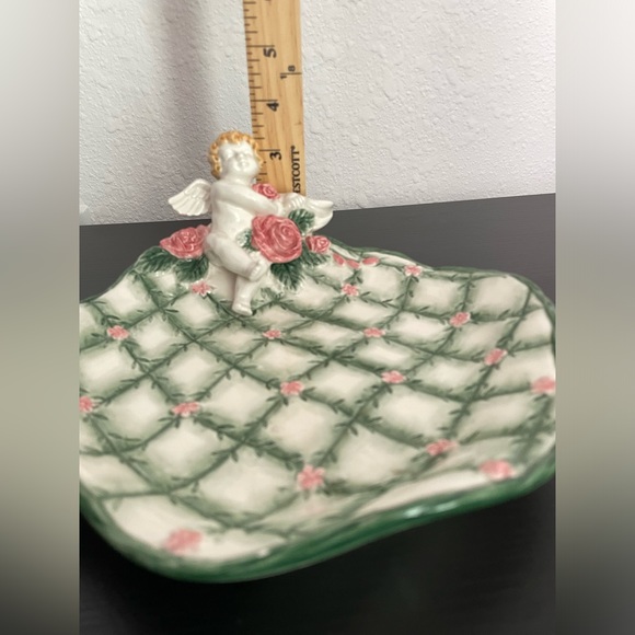 Vintage 1996 Omnibus Fitz and Floyd Cherubs Canape Plate. - Picture 3 of 4